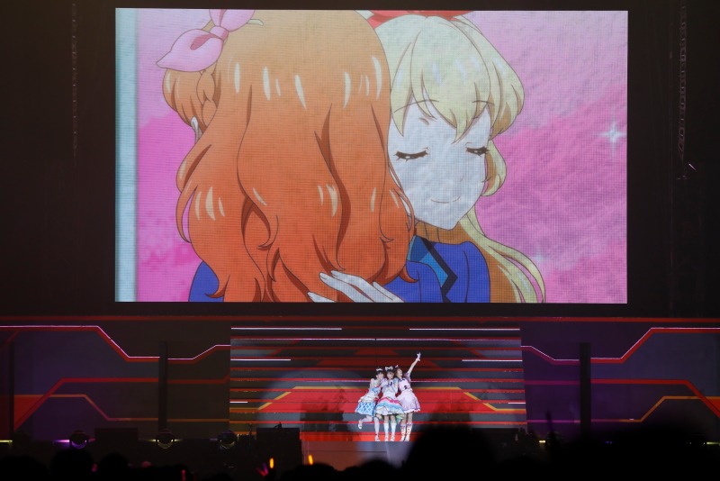 わか・るか・せなによる「SHINING LINE*」。