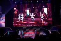 香里有佐、末柄里恵、平山笑美、高橋未奈美による「花ざかりWeekend」。