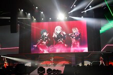 田中有紀、幸村恵理、北原沙弥香による「Wandering Dream Chaser」。