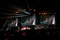 田中有紀、幸村恵理、北原沙弥香による「Wandering Dream Chaser」。