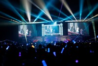 結城アイラ、今井麻美、田所あずさによる「FairyTaleじゃいられない」。