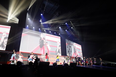 THE IDOLM@STER SHINY COLORS