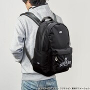 「NEW ERA×ONE PIECE オフィシャルコラボリュック」の使用イメージ。