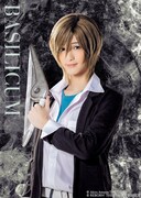 前田大翔扮するバジル。