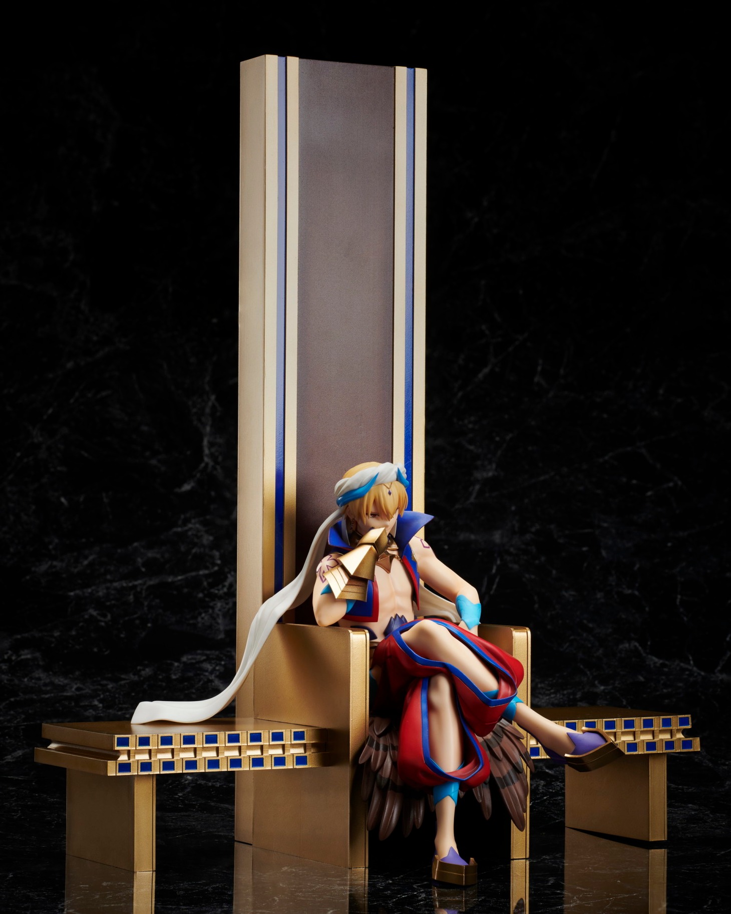 「ギルガメッシュ 1/8スケールフィギュア」