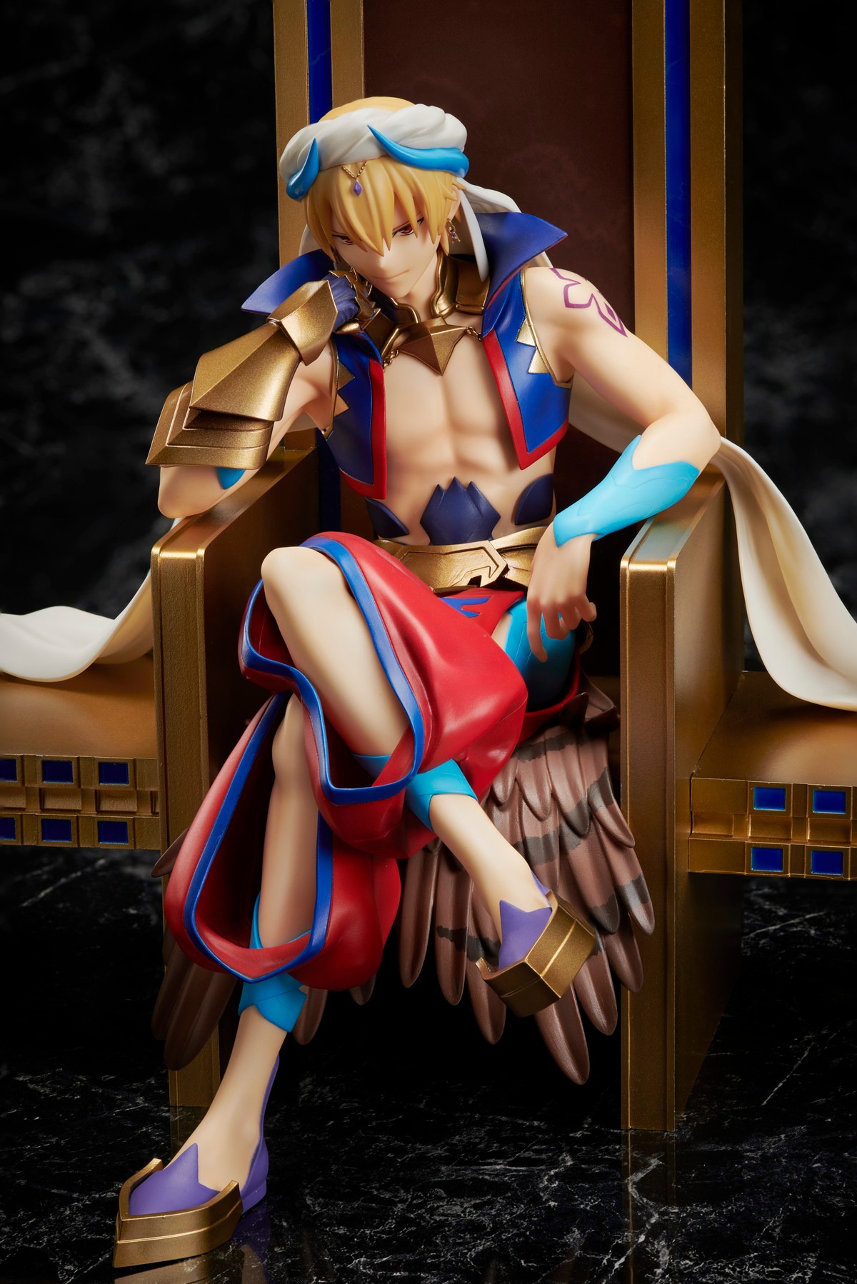「ギルガメッシュ 1/8スケールフィギュア」