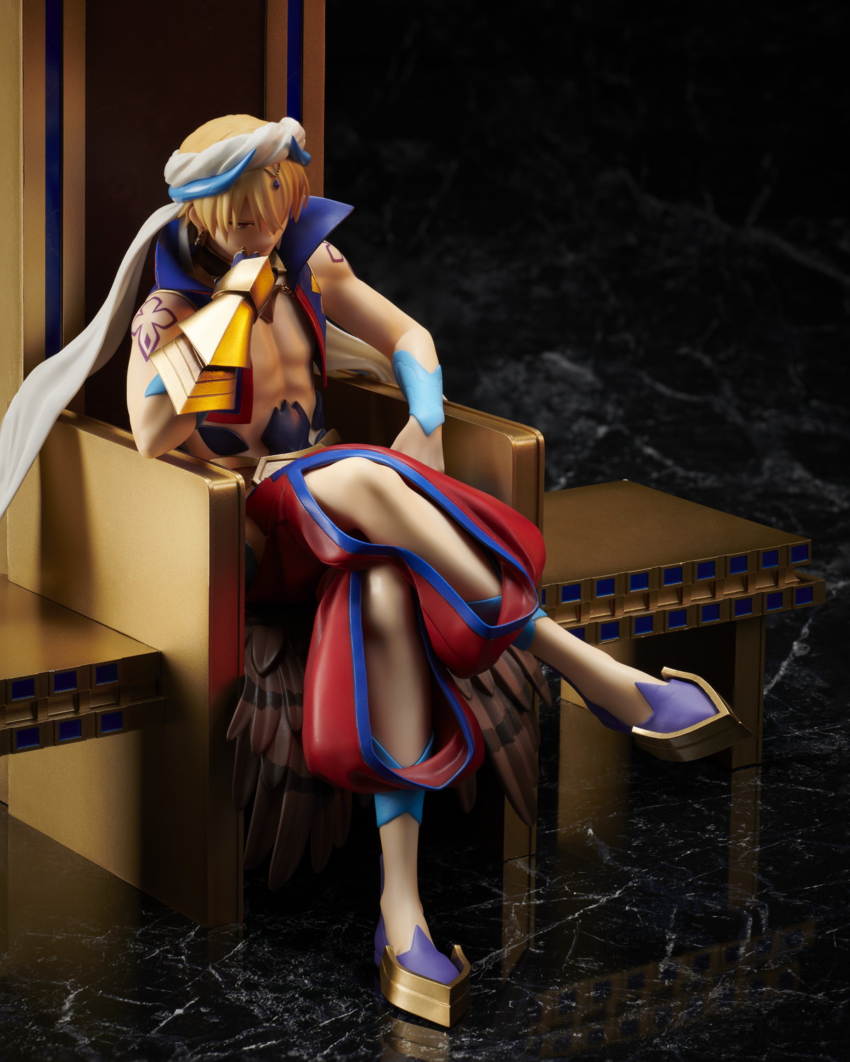 「ギルガメッシュ 1/8スケールフィギュア」
