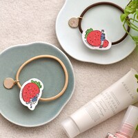 「静電気軽減ヘアポニー」の一部。