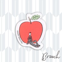 「アクリルブローチ」の1種。