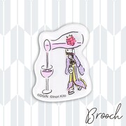 「アクリルブローチ」の1種。