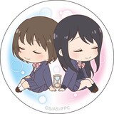 「フラグタイム」缶バッジ3個セットの1種。 (c)2019 さと(秋田書店)/「フラグタイム」製作委員会