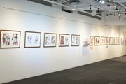 「～デビュー20周年記念～星野リリィの世界展『おとめ妖怪ざくろ』×『きぐるみ防衛隊』×『輪るピングドラム』」の様子。