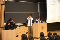 講演会の様子。
