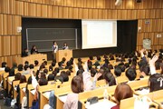 講演会の様子。