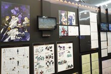 MAPPAのコーナーより、「かつて神だった獣たちへ」の展示。(c)めいびい・講談社／かつ神製作委員会