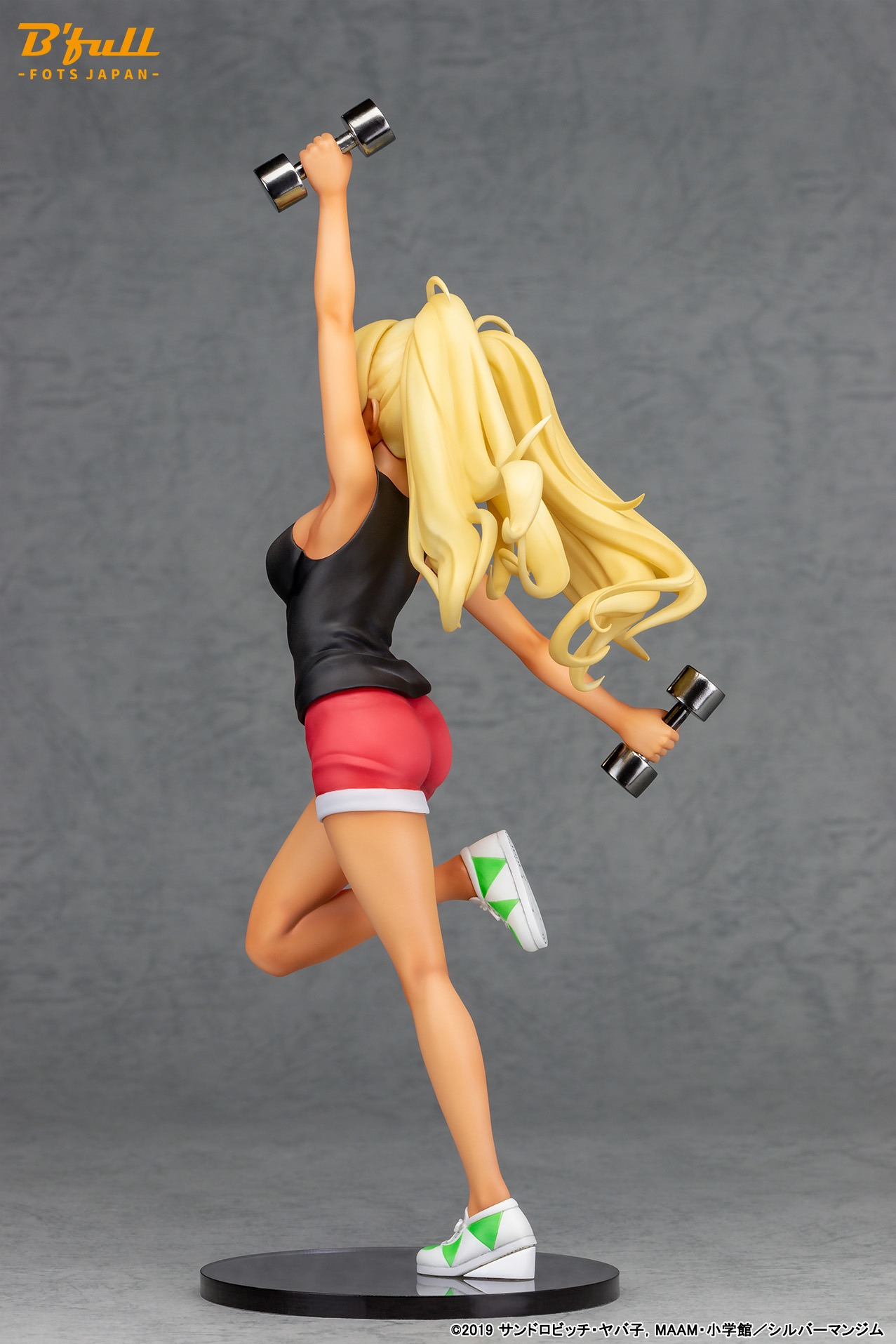 「ダンベル何キロ持てる？『紗倉ひびき』1/7スケール 塗装済み完成品」