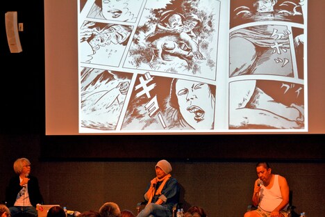 「つげ義春全集」の刊行を決定したトークライブの様子。