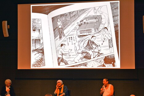 「つげ義春全集」の刊行を決定したトークライブの様子。