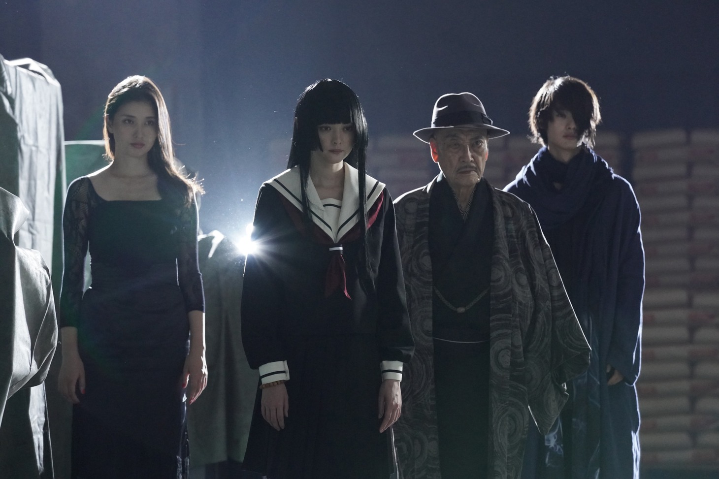 実写映画「地獄少女」場面写真。