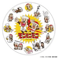 会場で販売されるアクリル時計。