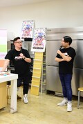 左からコヤマシゲト、若林広海。