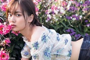山下美月1st写真集より。(撮影:須江隆治)