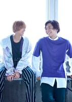 all at once。左からNARITO、ITSUKI。