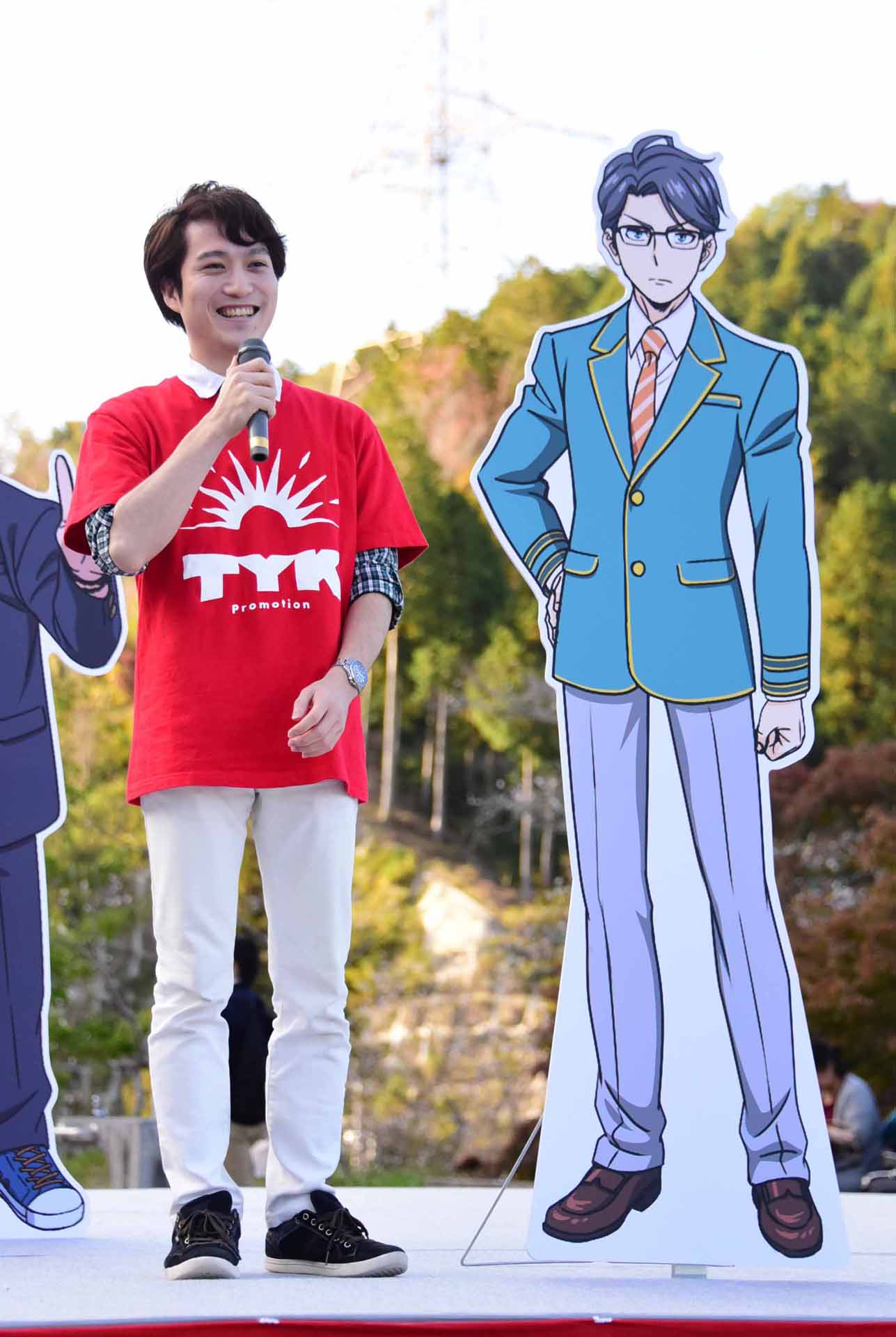 服部涼役の水上翔斗。