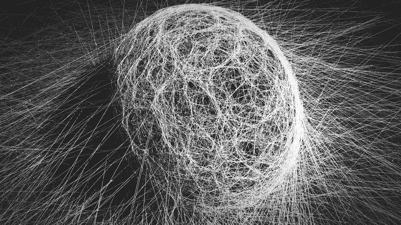 東映アニメーションと円谷プロがCGアニメを共同製作、テーマは「怪獣と少女の物語」