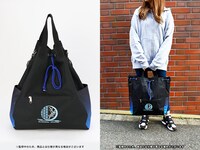 嘴平伊之助をモチーフにした3wayバッグの使用イメージ。