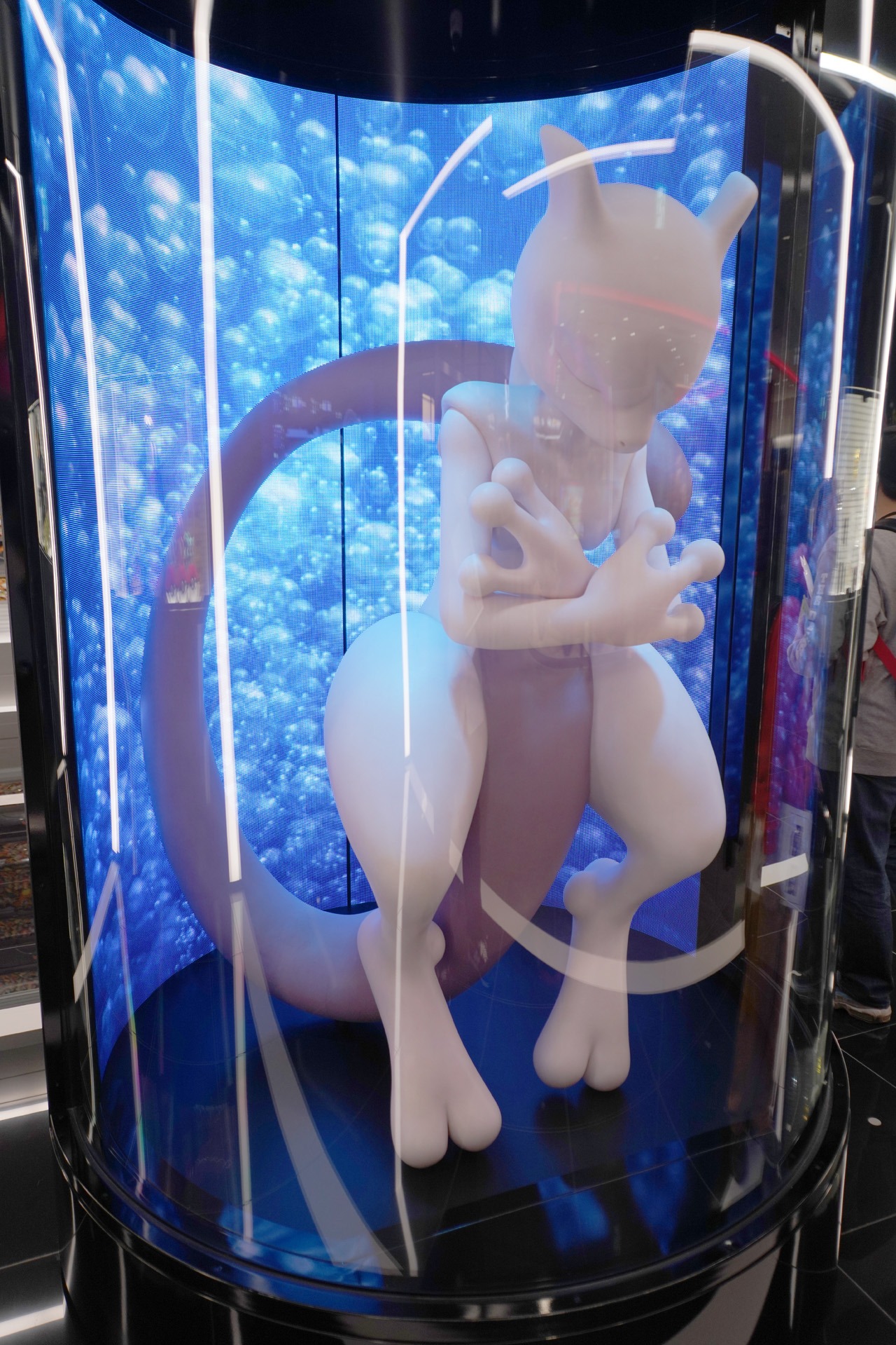 ポケモンセンターシブヤの店頭。