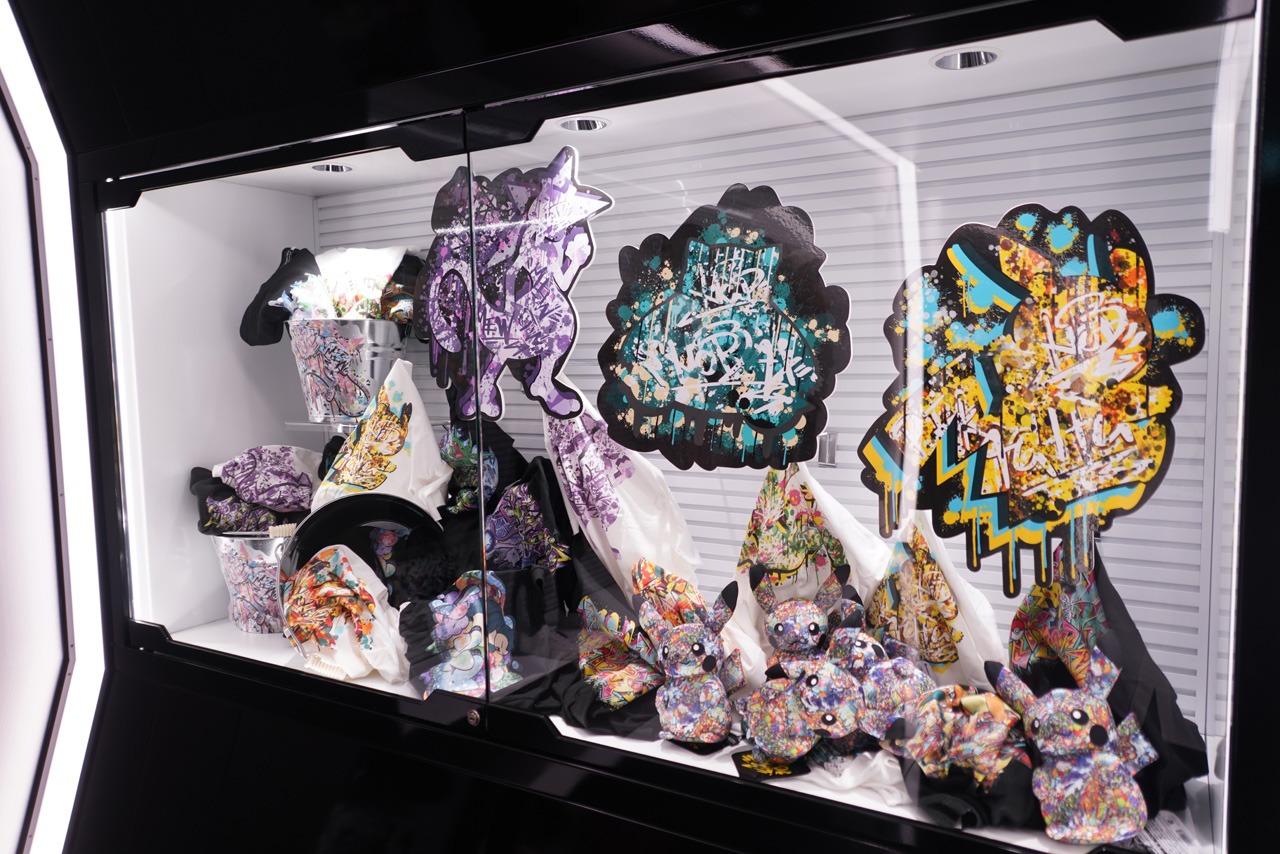 ポケモンセンターシブヤの店頭。