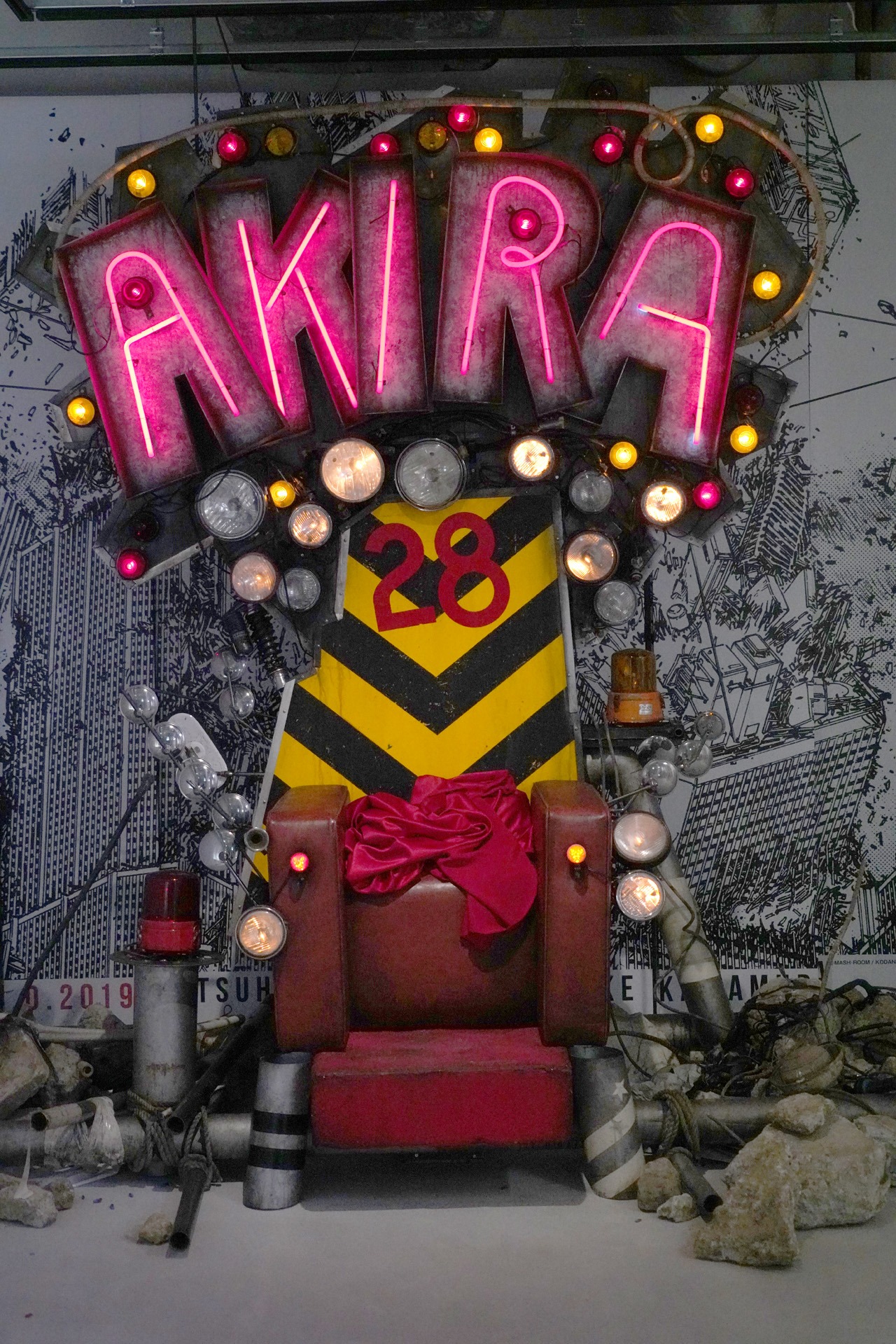 「AKIRA ART OF WALL Katsuhiro Otomo × Kosuke Kawamura AKIRA ART EXHIBITION」より。