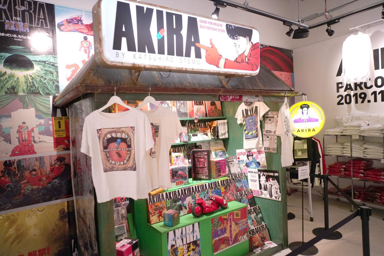 「AKIRA ART OF WALL Katsuhiro Otomo × Kosuke Kawamura AKIRA ART EXHIBITION」より。
