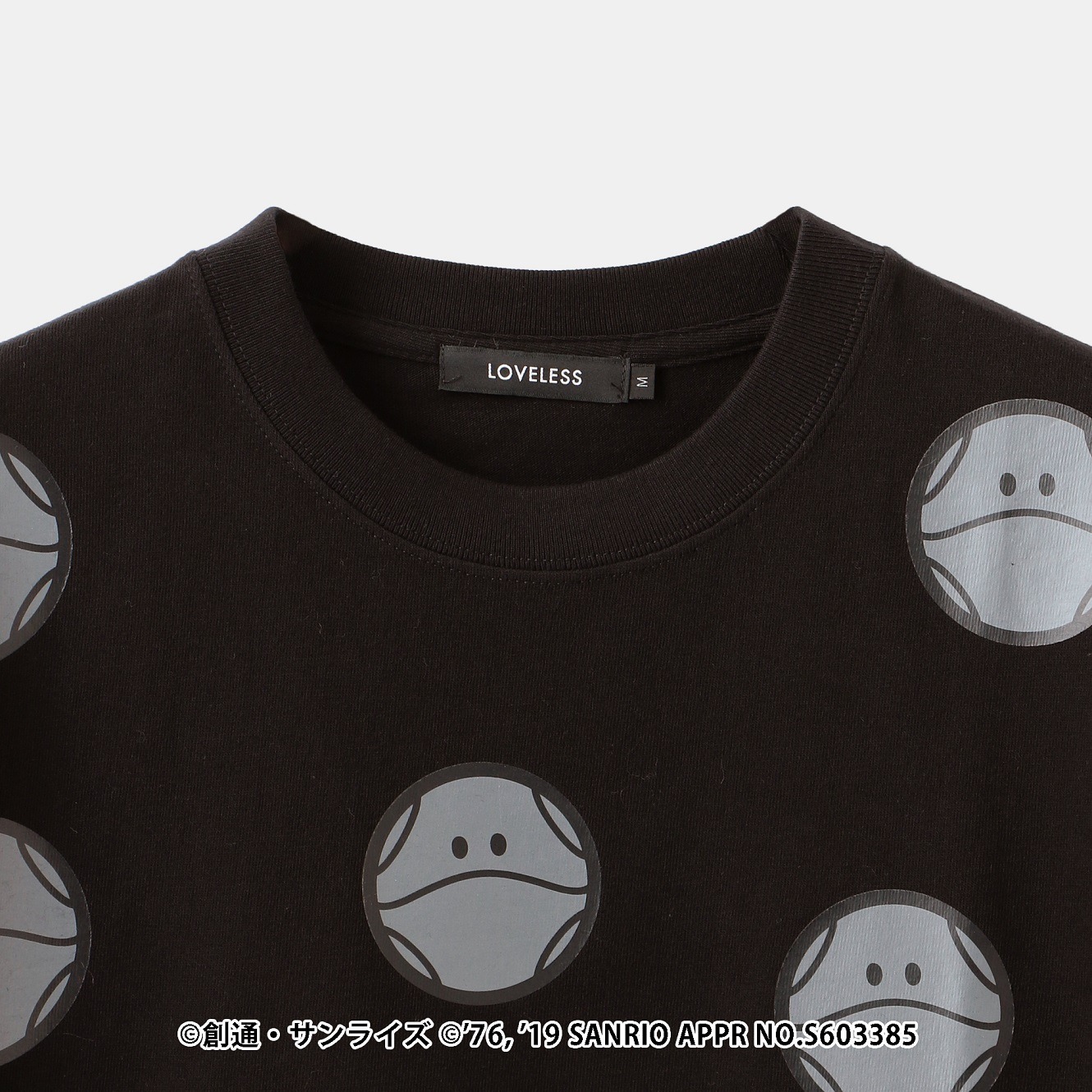「ガンダムvsハローキティ」プロジェクトとLOVELESSのコラボTシャツ。