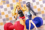「ダンベル何キロ持てる？」朱美のフィギュアと別売りされているひびきのフィギュア。