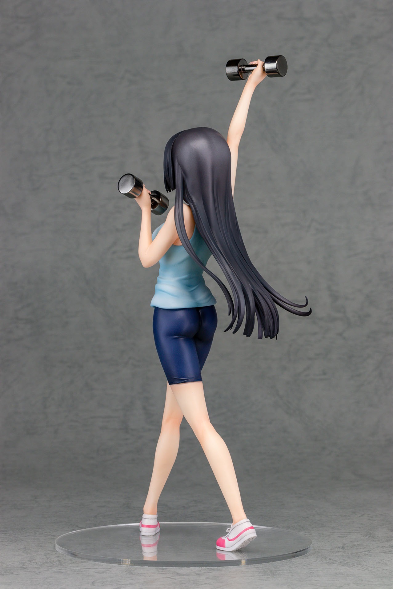 「ダンベル何キロ持てる？『奏流院朱美』1/7スケール 塗装済み完成品」