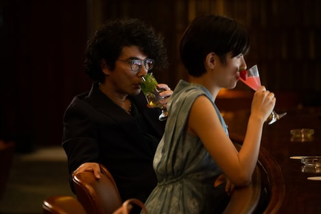 映画「“隠れビッチ”やってました。」より。