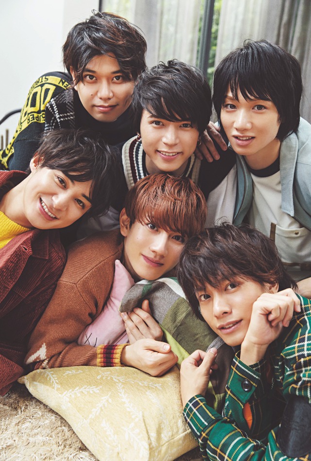 CanCam2020年1月号に登場する舞台「おそ松さん」のキャスト陣。