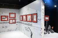 「シャーマンキング展」の様子。