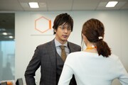 ドラマ「この男は人生最大の過ちです」場面写真。(c)ABCテレビ