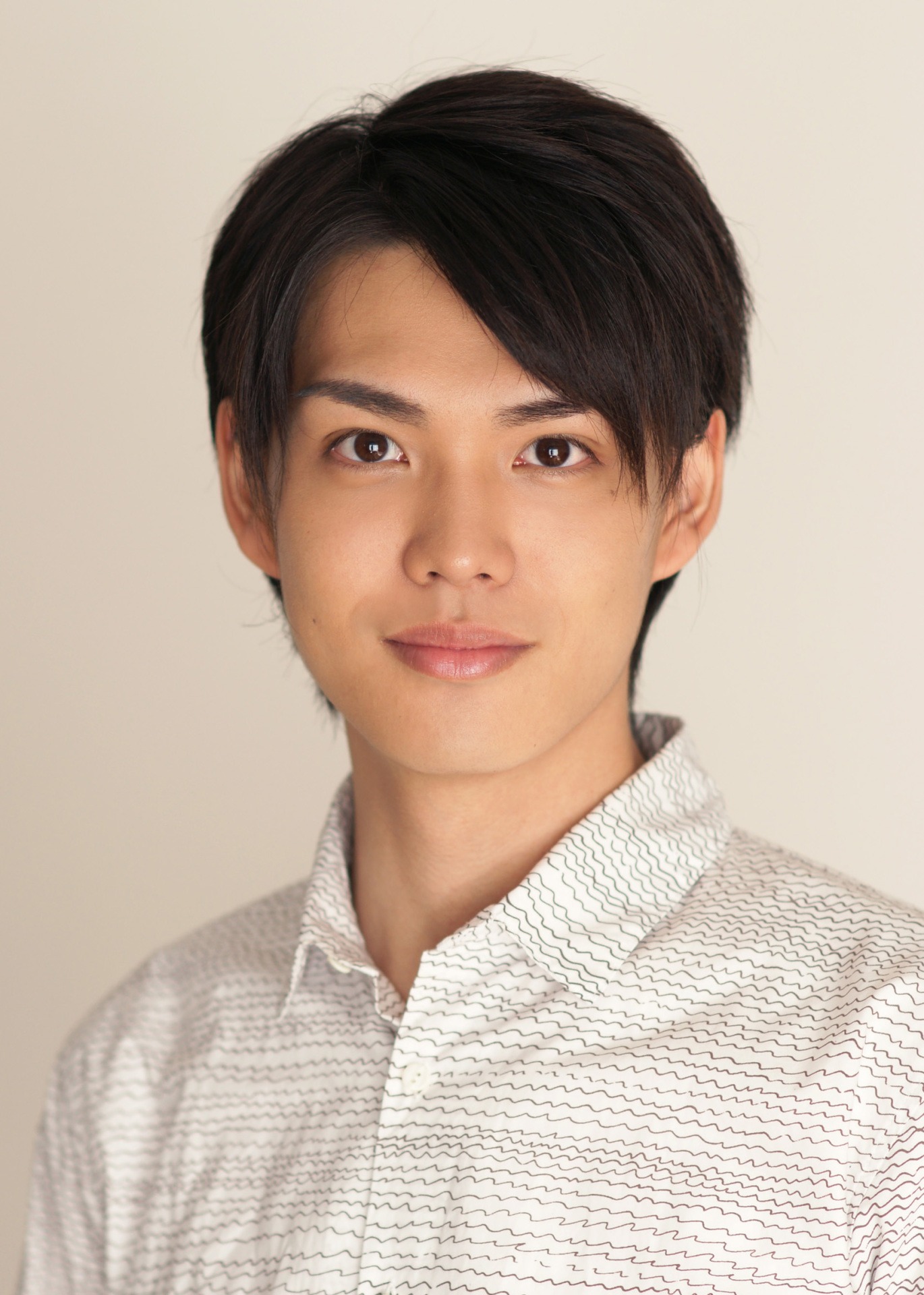 阿部隆也役の大橋典之。