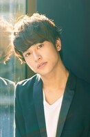 水谷文貴役の湯本健一。