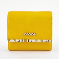 小野田坂道モデルのミニ財布。