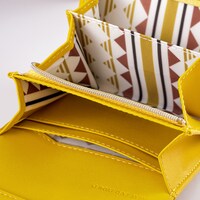 小野田坂道モデルのミニ財布。