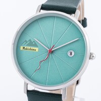 巻島裕介モデルの腕時計。