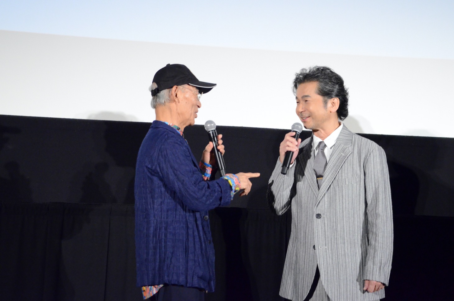左から富野由悠季、中村正人。