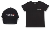 左から「とっとこハム太郎 HEKEシリーズ キャップ」「とっとこハム太郎 HEKEシリーズ Tシャツ」