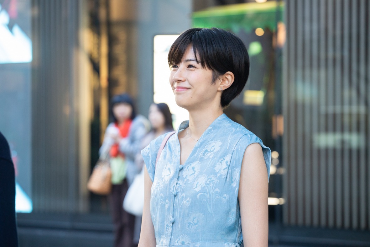 映画「“隠れビッチ”やってました。」本編映像より。