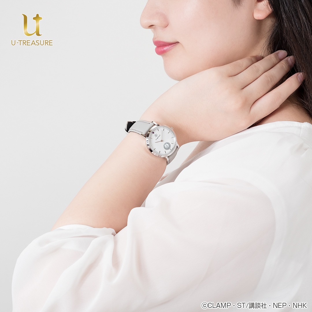 月モデルの腕時計の使用イメージ。